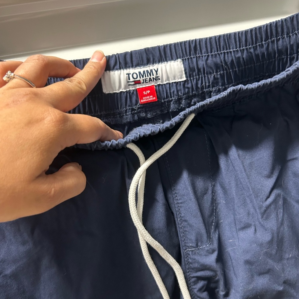 Tommy joggers